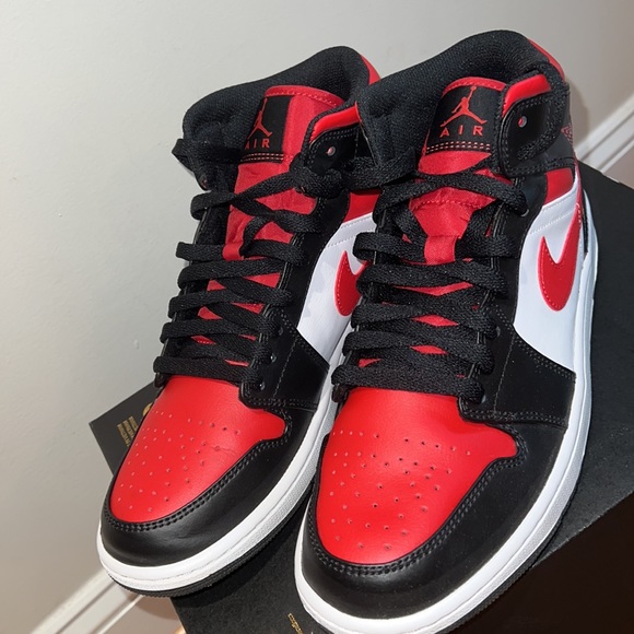 Mens Air Jordan 1 Mid - Picture 8 of 10